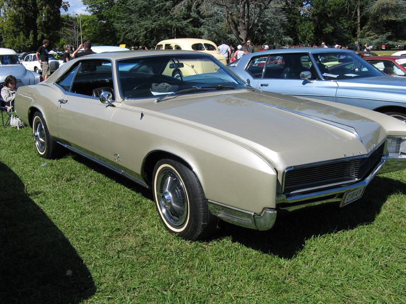 Wheels2011YBuick6.jpg