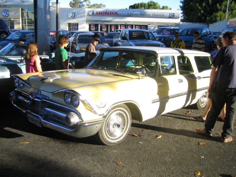 Dodge Belvedere wagon.JPG