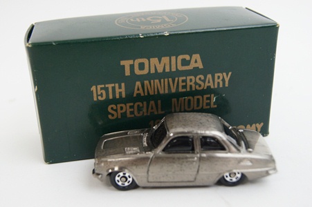 Tomica 15th.jpg