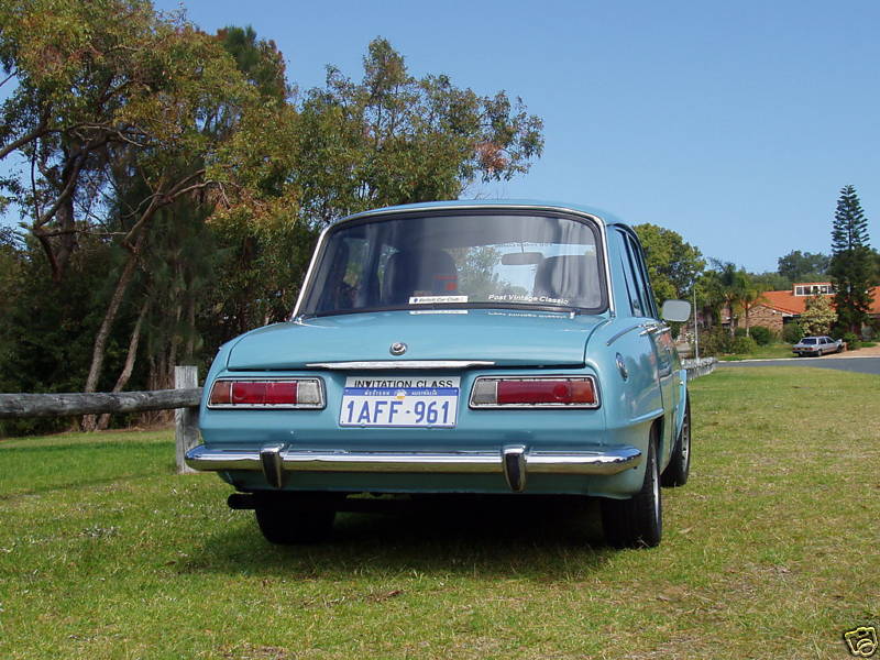 Geoff's Bellett rear.jpg