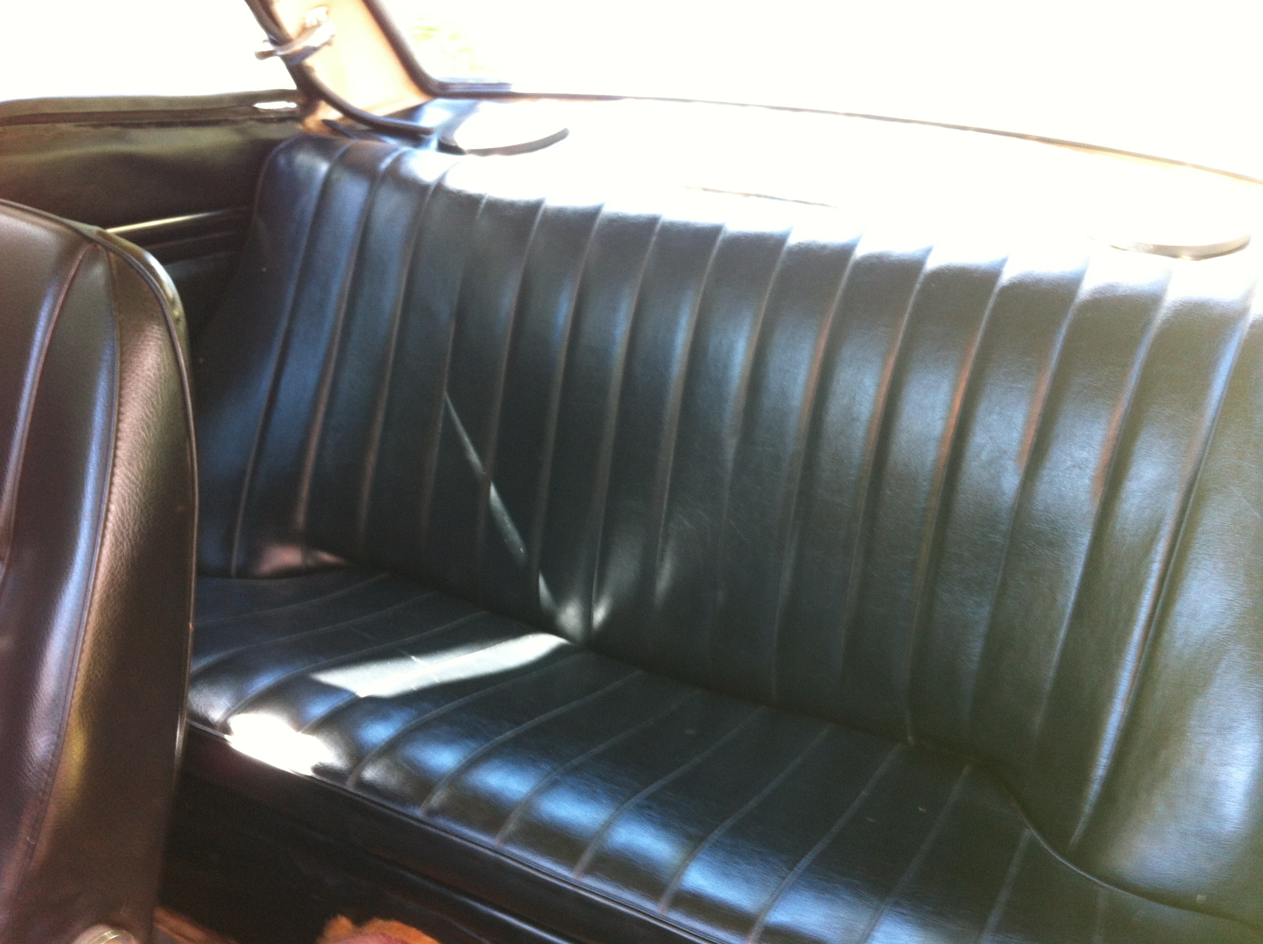 REAR SEAT.JPG