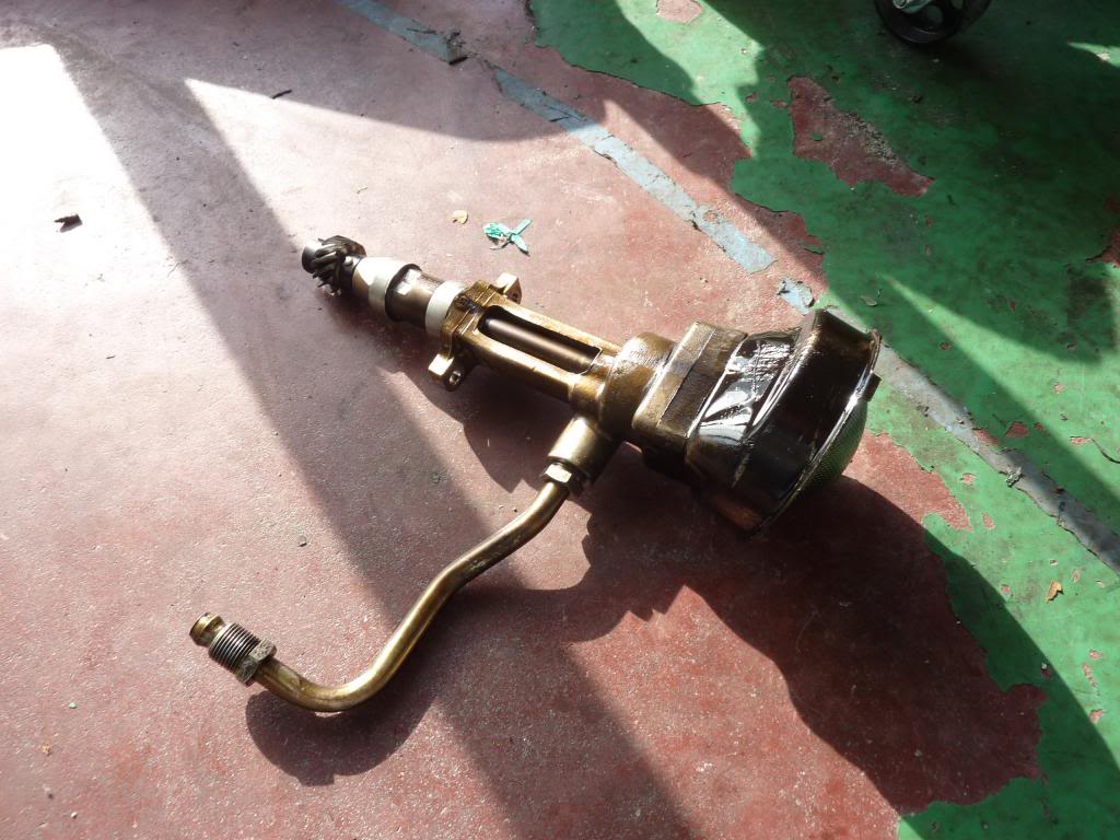 Bellett Oil Pump.jpg