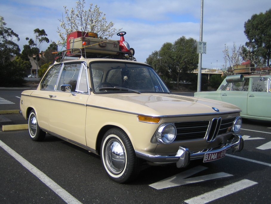 BMW 2002 - Brooke - 01.JPG