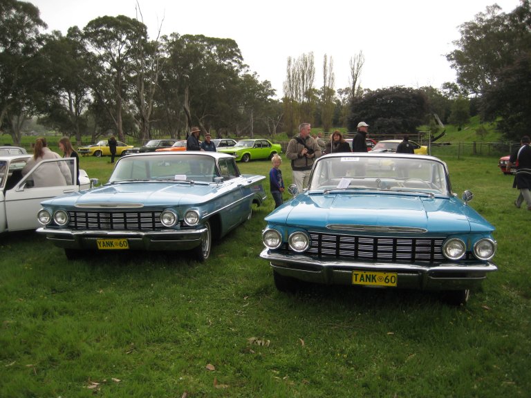 Oldsmobile sedan and coupe - 02.jpg