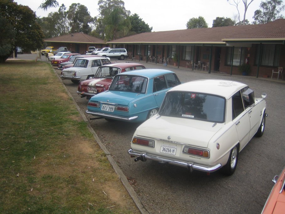 Bellett Nationals 58 - Bellett's in a row from the rear.JPG