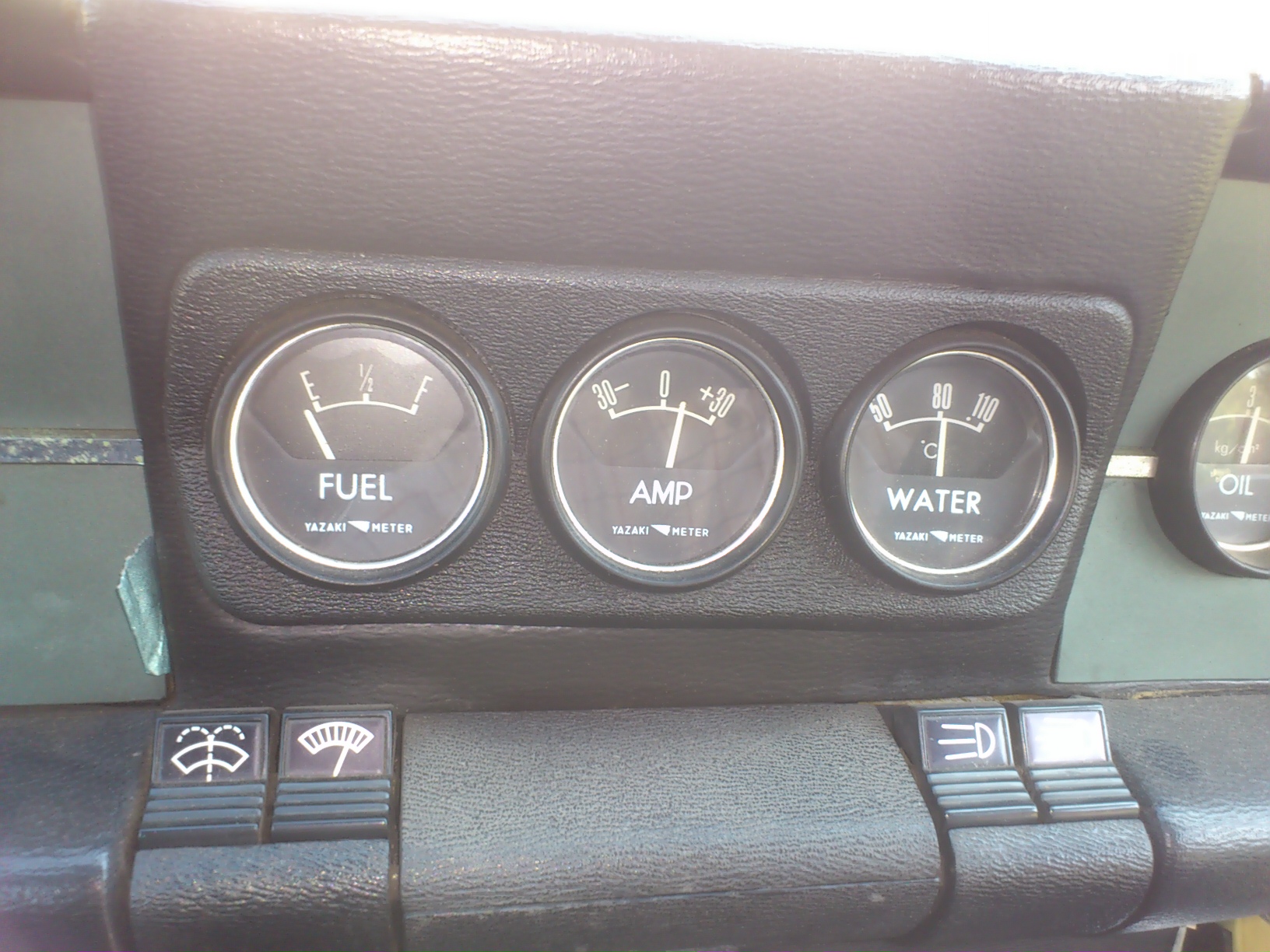 engine runs-3 gauges.jpg