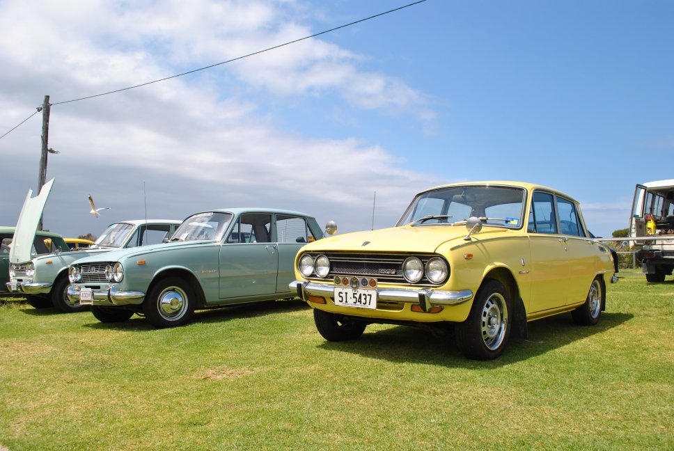 21 October - 074 - Show and Shine - first Bellett sold in Australia & newest AusDM Bellett in Australia.JPG