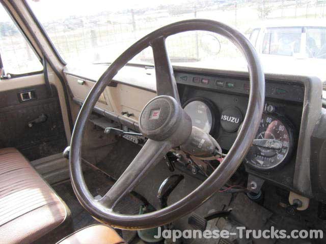 1980_isuzu_TDW45_4.jpg