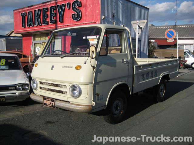 1968_Isuzu_Elf_KA20_Truck_1.jpg