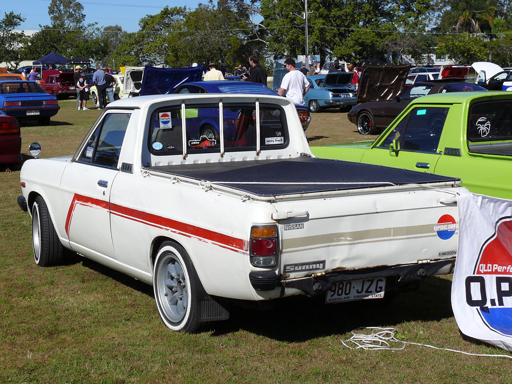 Datsun 1200 Sunny ute with Watanabes.jpg