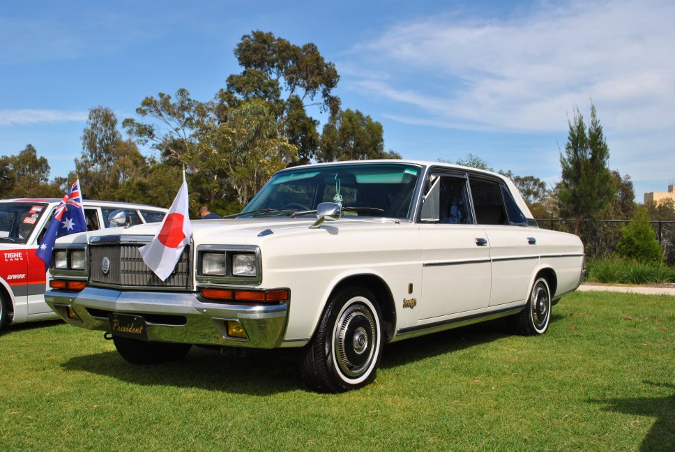 Nissan President 250 Series - 02.JPG