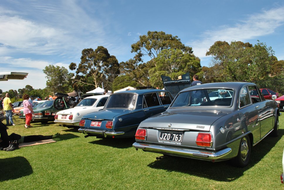 Isuzu Bellett lineup - GT1600s and sedans.JPG