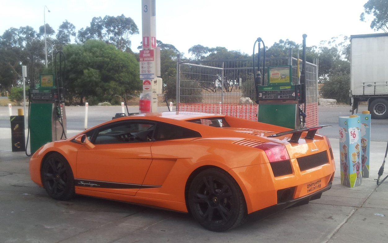 43 - Bordertown - Lamborghini Gallardo Superleggera.jpg