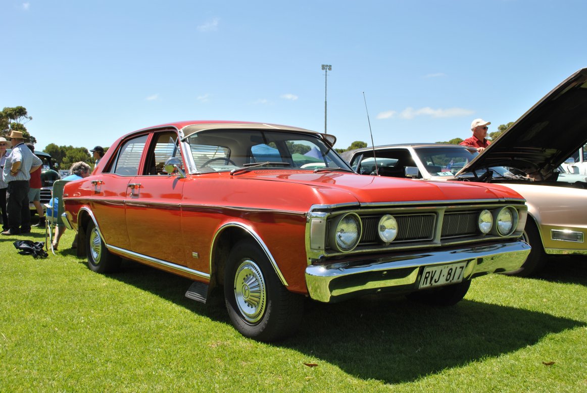 Ford XY Falcon Futura sedan.JPG