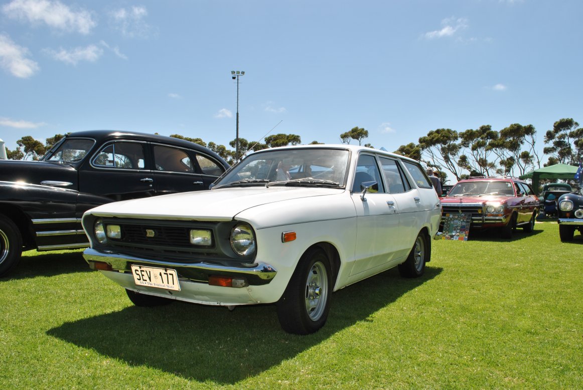 Datsun 120Y wagon - 01.JPG