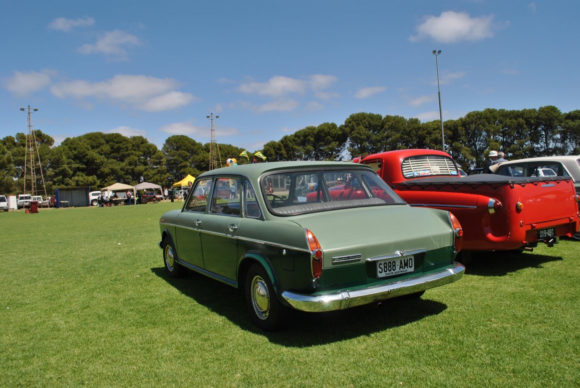 Austin 1800 Mark II - 02.JPG