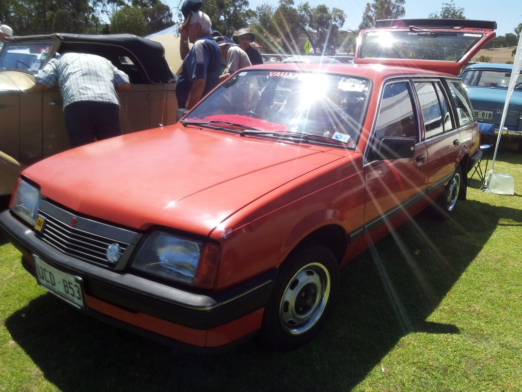 Vauxhall Cavalier - estate - 1984 - 01.JPG