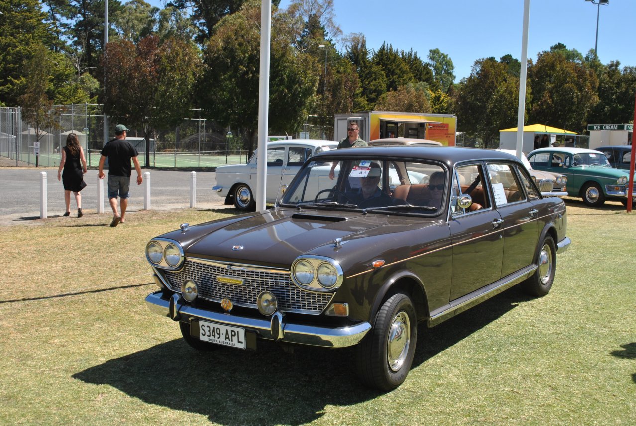 Austin 3-litre - 01 - 1 of 9992 made.JPG